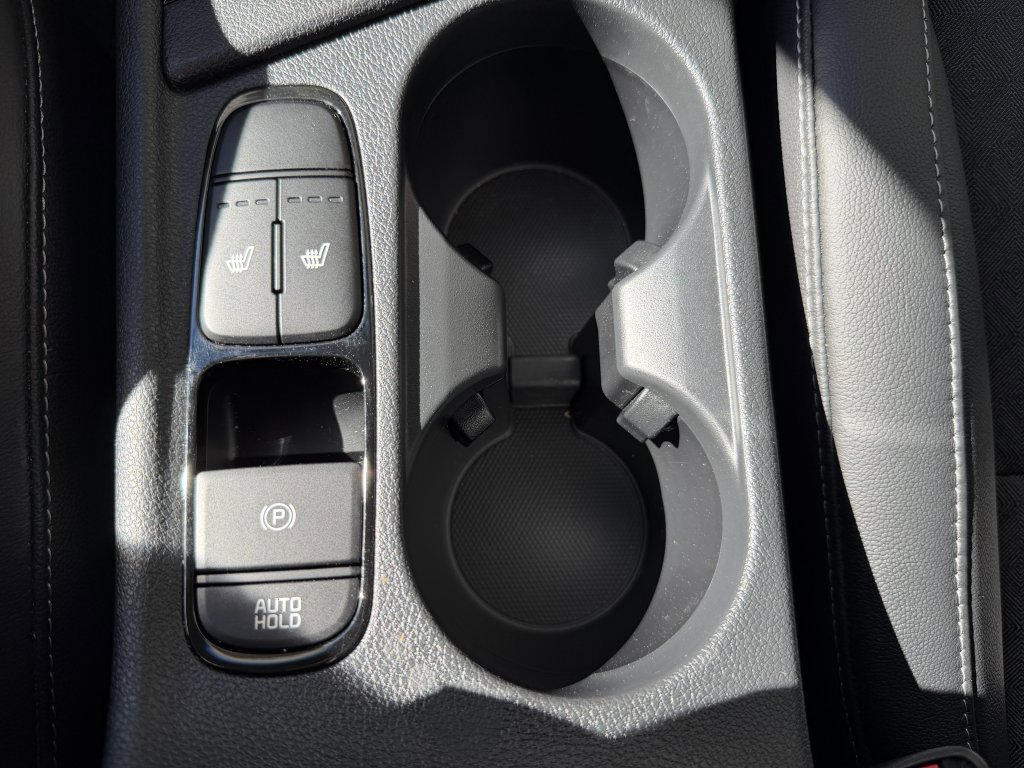 Used 2022 Kia Niro EX image 27