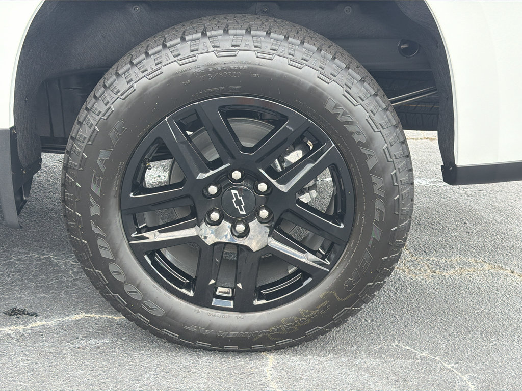 New 2026 Chevrolet Silverado 1500 Custom w/ Turbomax Blackout Package AWD/4WD image 33