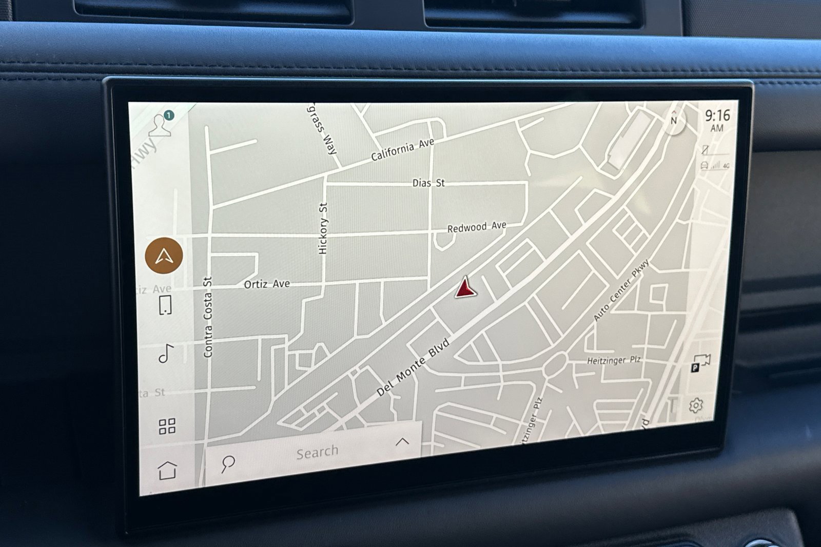 Used 2023 Land Rover Defender 130 X-Dynamic SE image 17