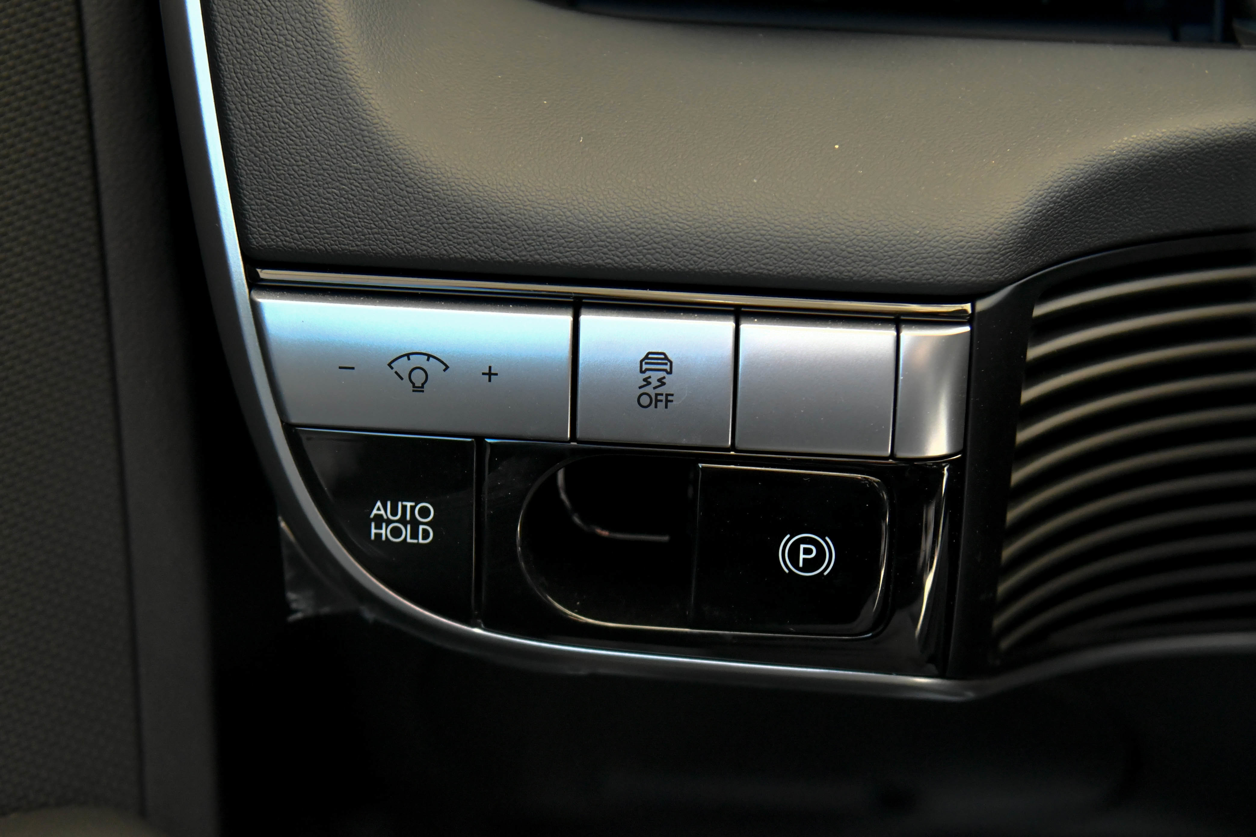 Used 2024 Hyundai Ioniq 5 SE image 35