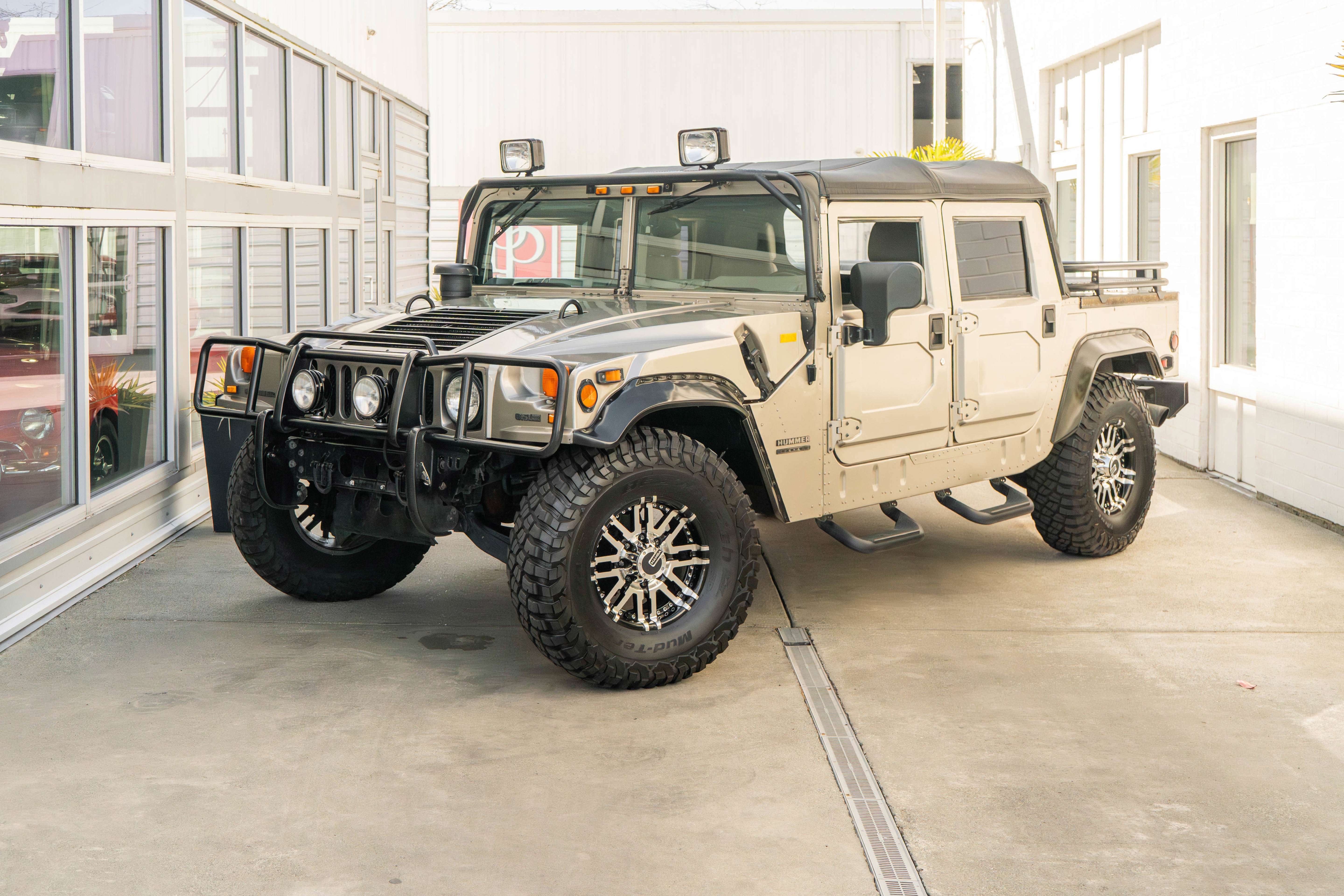 Used 2000 HUMMER H1 4-Door Open Top image 2