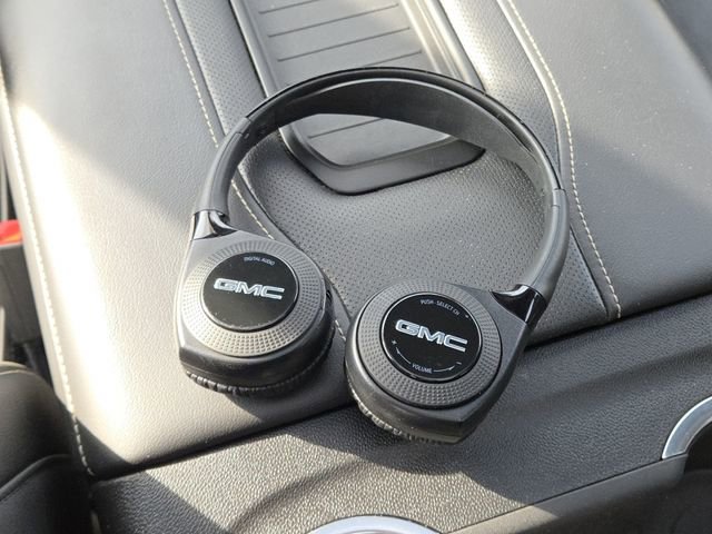 Used 2021 GMC Yukon SLT w/ SLT Luxury Plus Package image 18