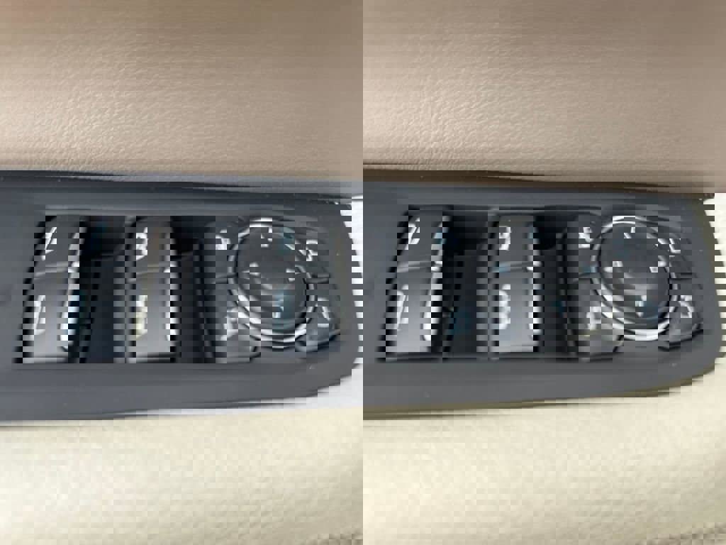 New 2026 GMC Yukon XL Denali w/ Denali Reserve Package image 24