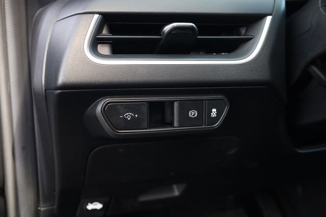 Used 2025 Kia K4 LXS image 13