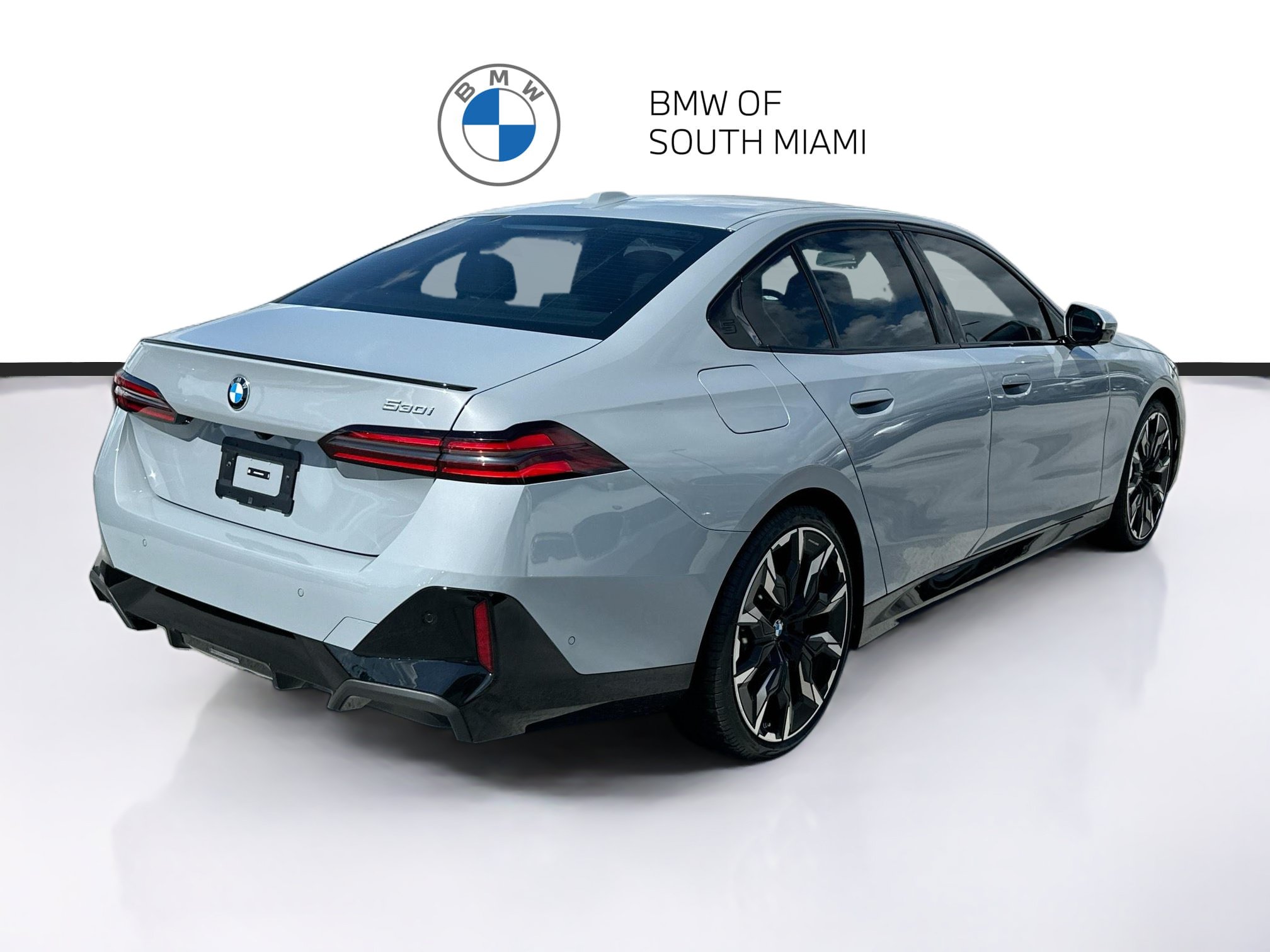 Used 2025 BMW 530i w/ M Sport Package RWD image 7