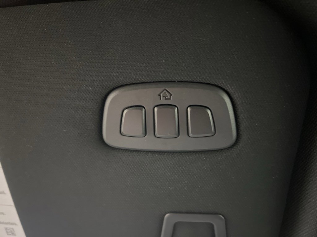 Certified 2025 Lincoln Nautilus Premier w/ Equipment Group 102A image 26