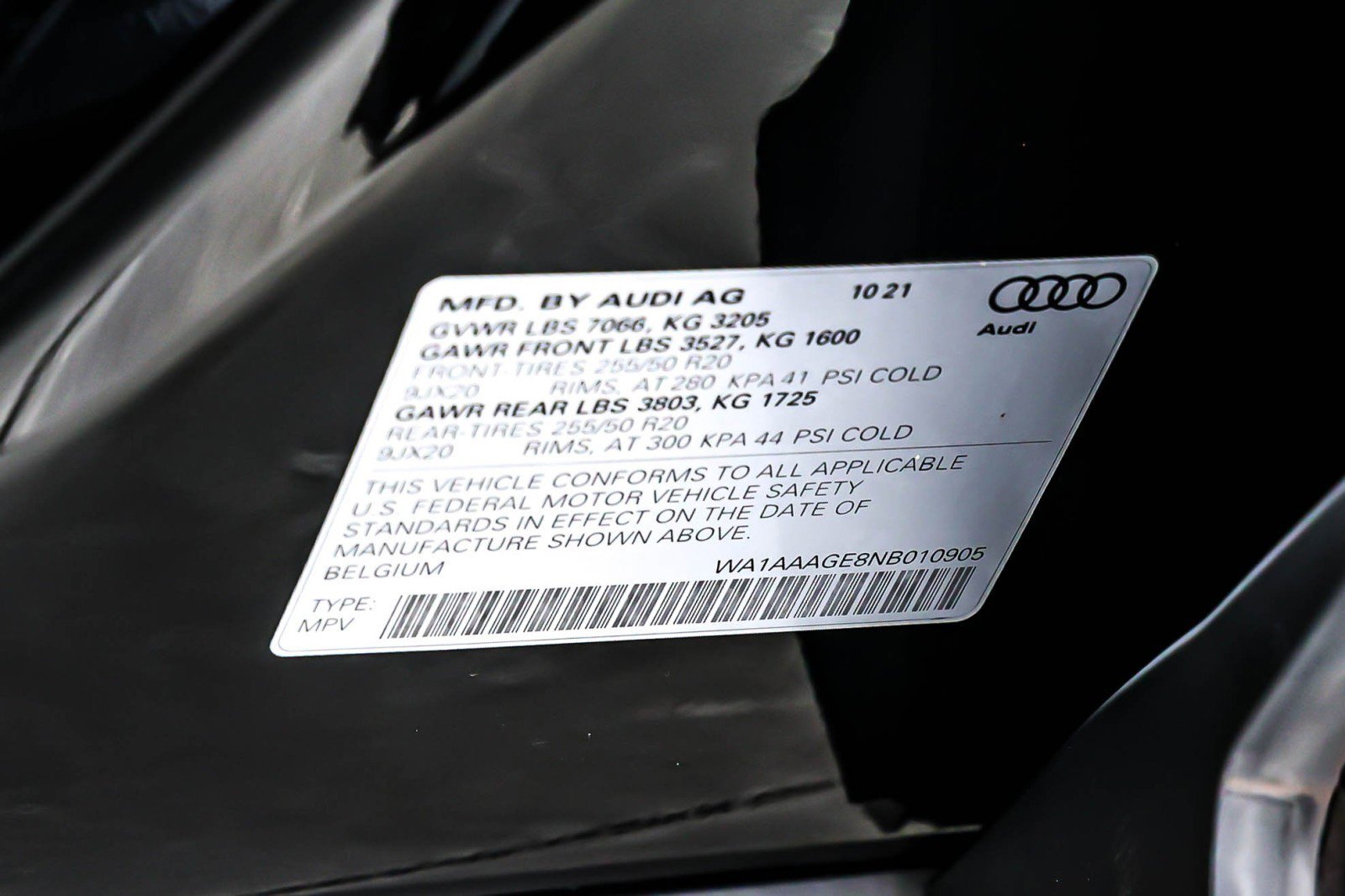 Used 2022 Audi e-tron Premium w/ Convenience Plus Package image 25