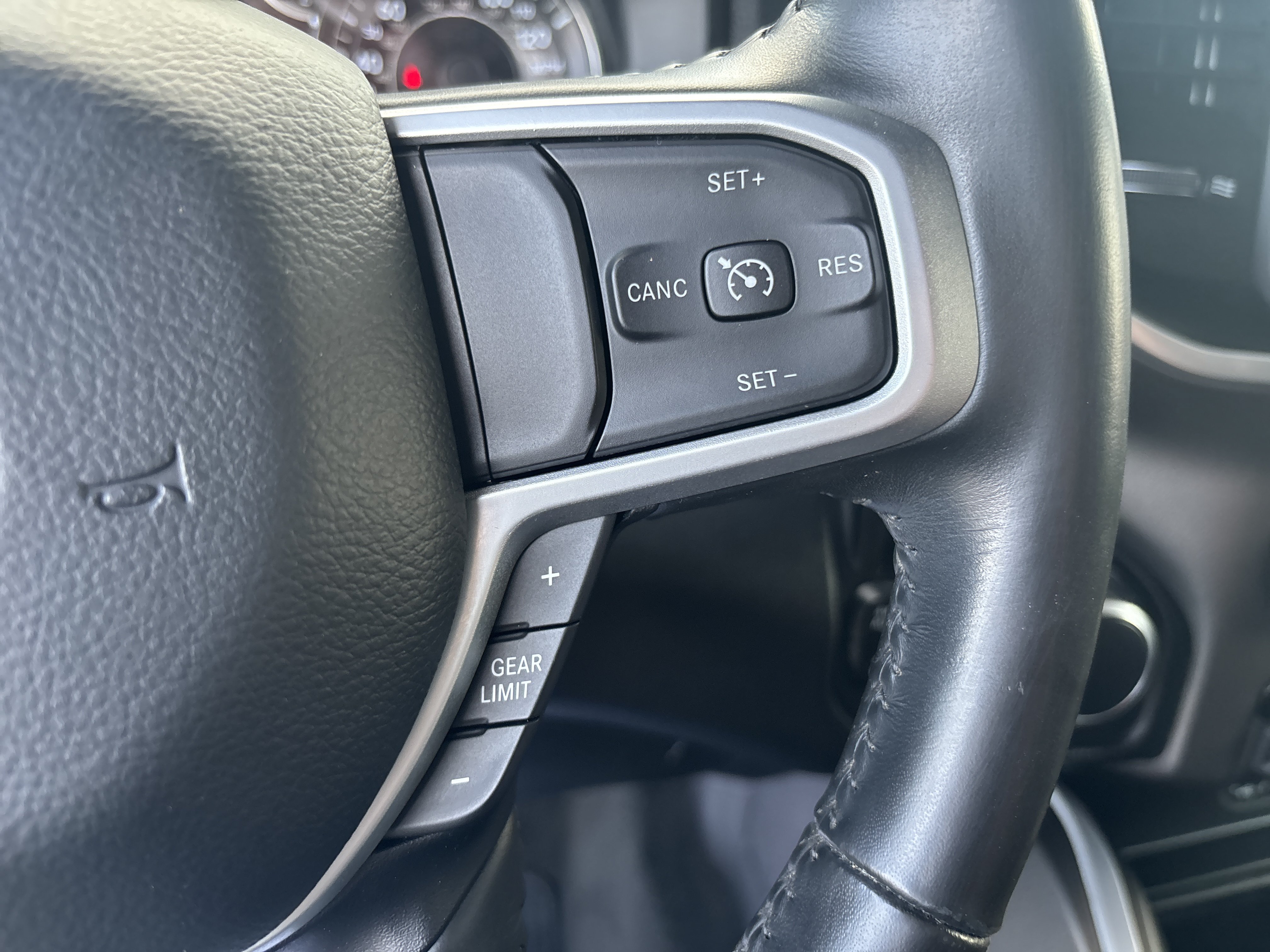 Used 2020 RAM 1500 Big Horn AWD/4WD image 17