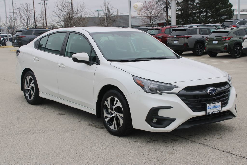 Used 2025 Subaru Legacy Premium image 3