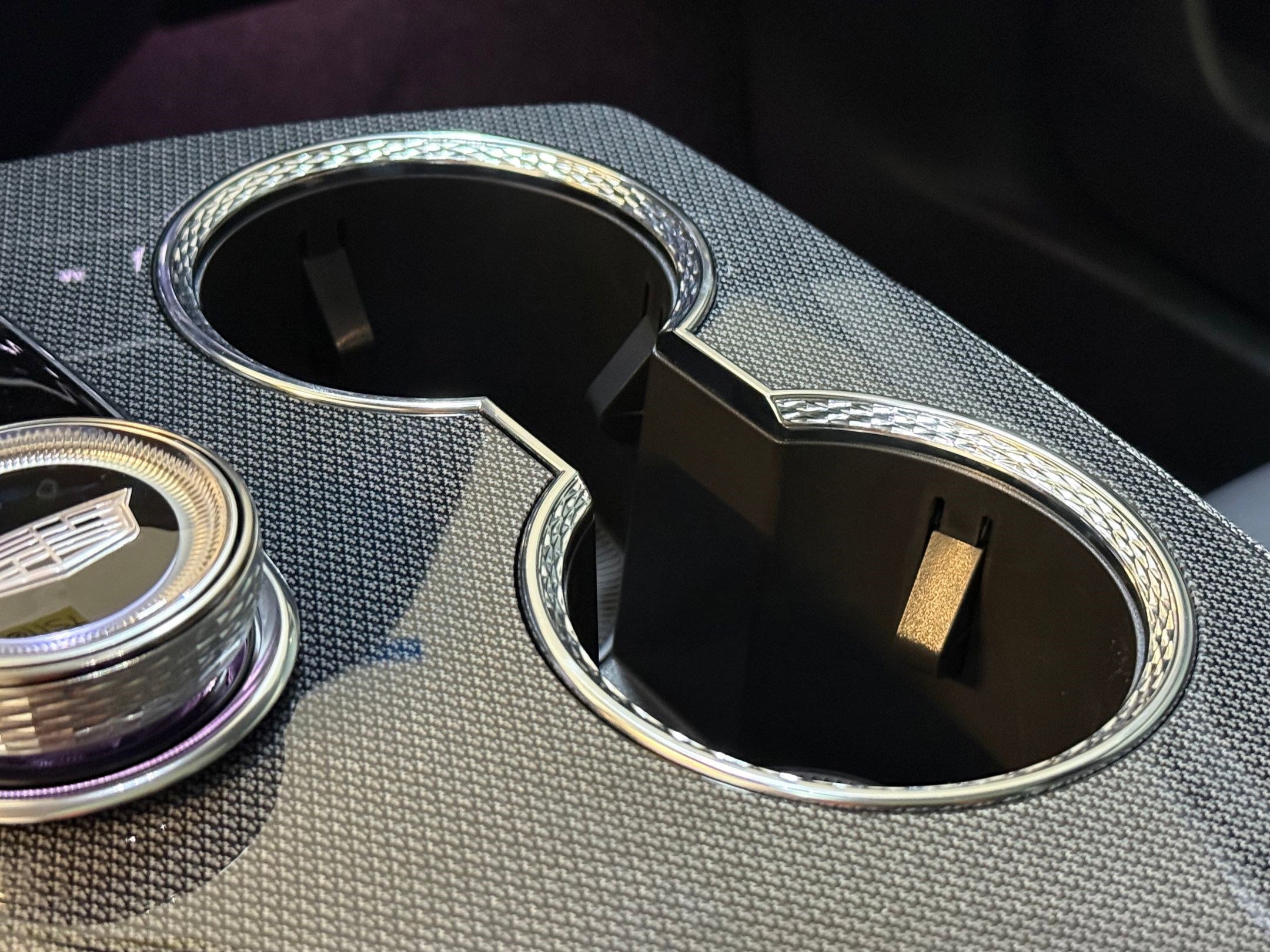 New 2026 Cadillac Optiq Sport 1 image 34