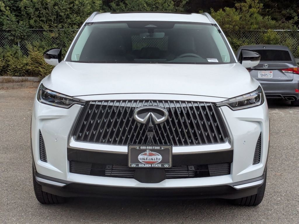 New 2026 INFINITI QX60 Luxe image 2