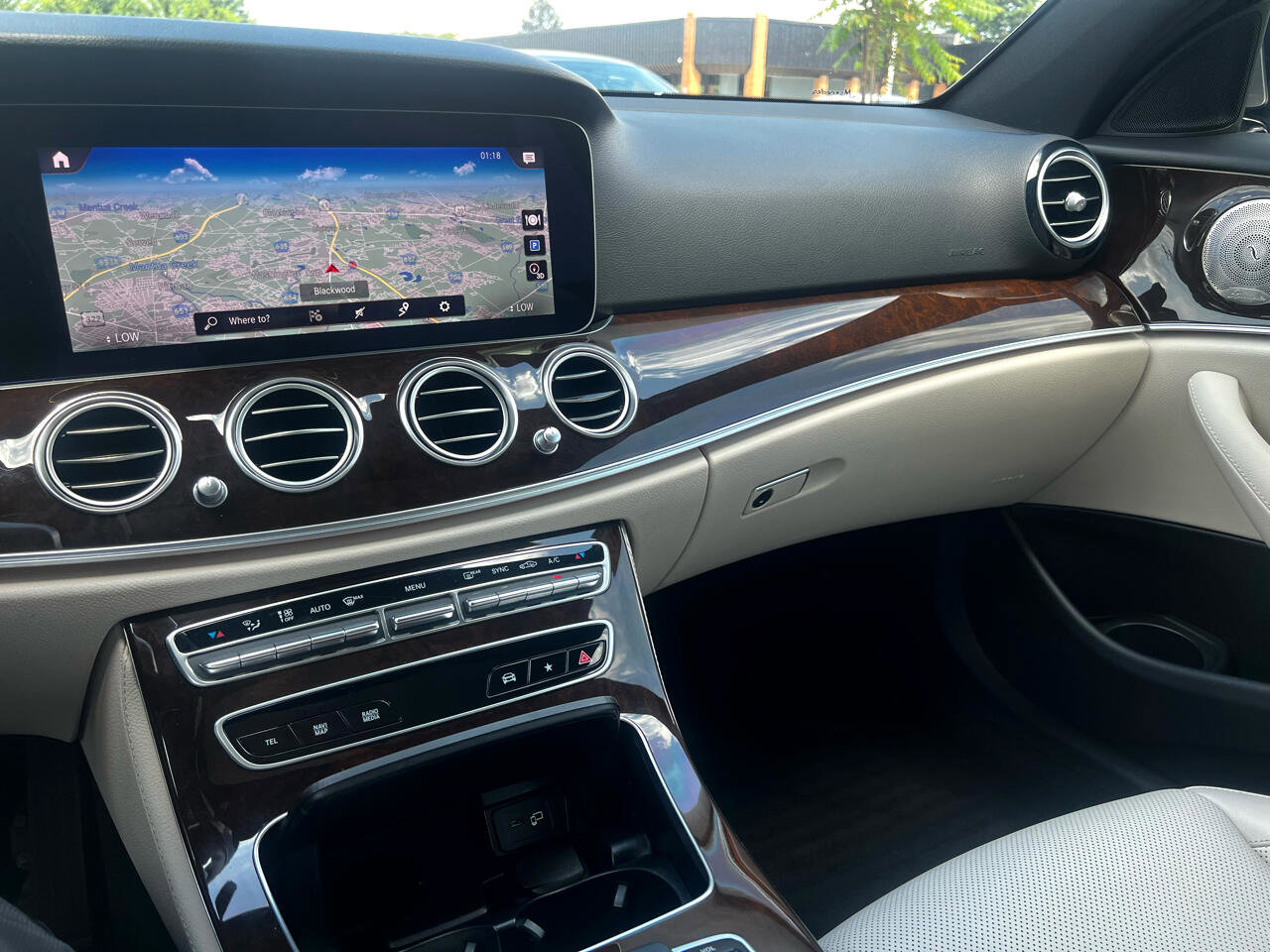 Used 2023 Mercedes-Benz E 450 4MATIC Sedan image 13