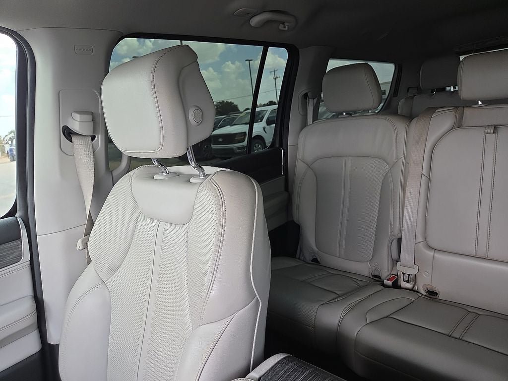 Used 2022 Jeep Wagoneer Series II RWD image 29