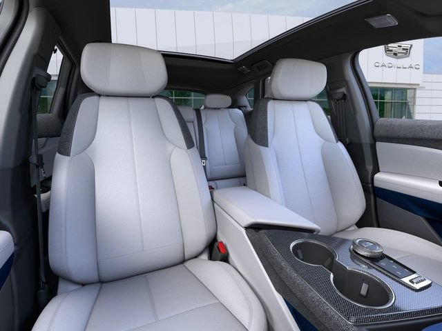 New 2026 Cadillac Optiq Luxury 1 w/ LPO, Floor Liner Package AWD/4WD image 16