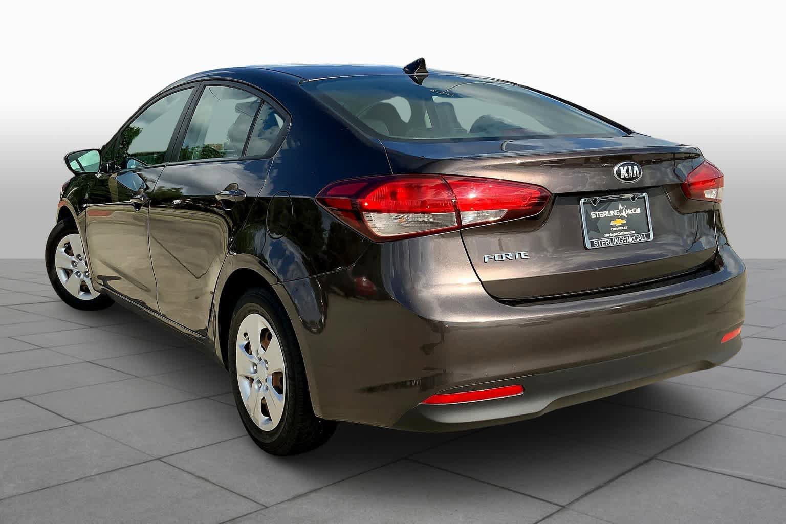 Used 2018 Kia Forte LX FWD image 12