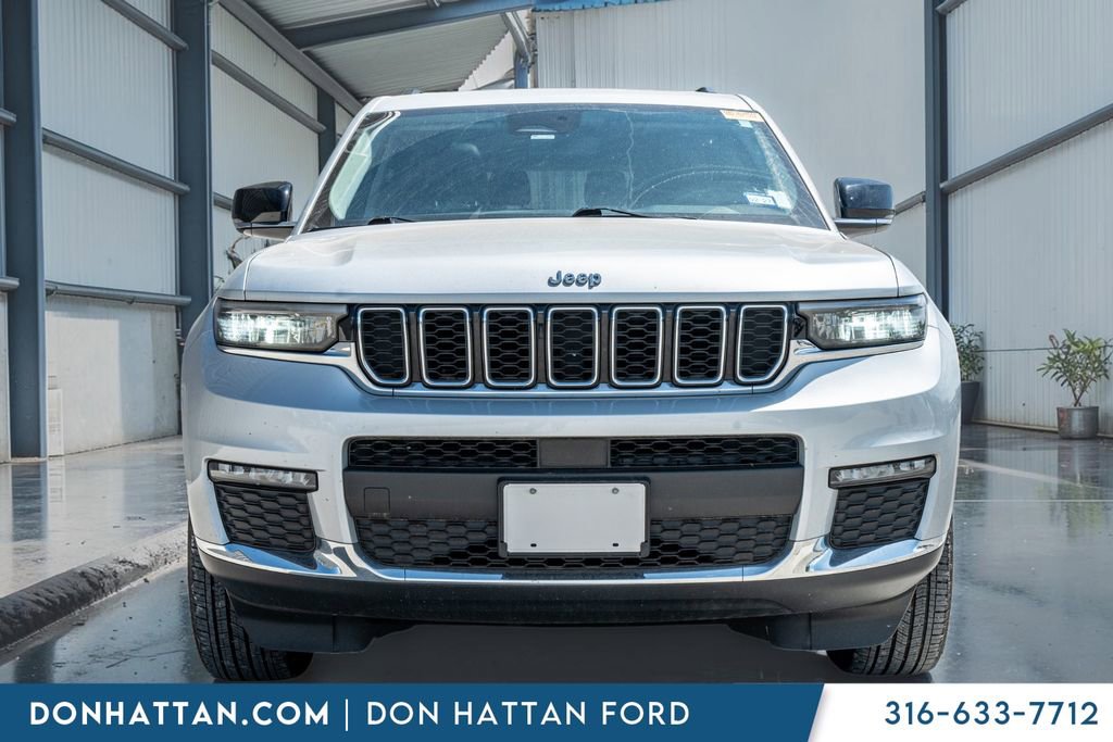 Used 2023 Jeep Grand Cherokee L Limited AWD/4WD image 36