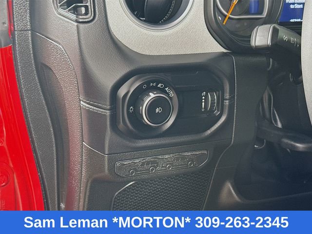 Used 2024 Jeep Wrangler Sahara w/ Technology Group image 10