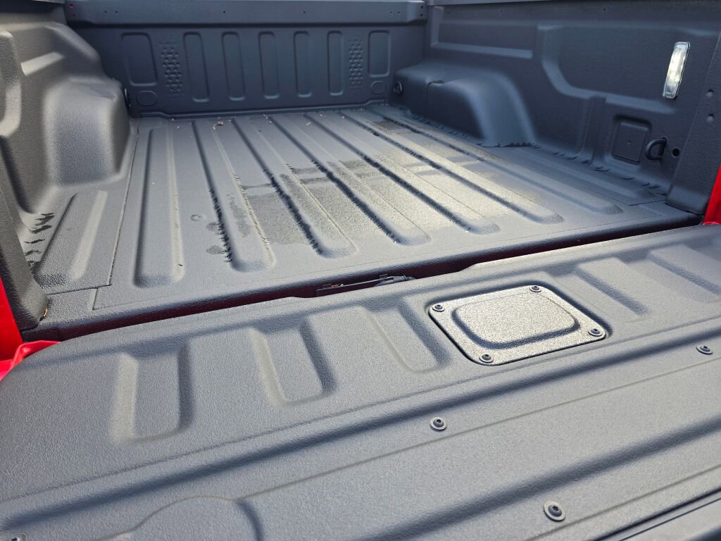 Used 2022 Jeep Gladiator Sport image 14