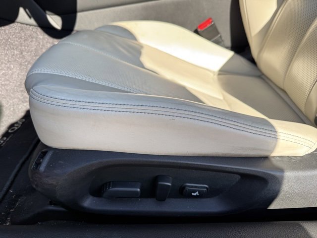 Used 2017 INFINITI Q60 Red Sport 400 image 15