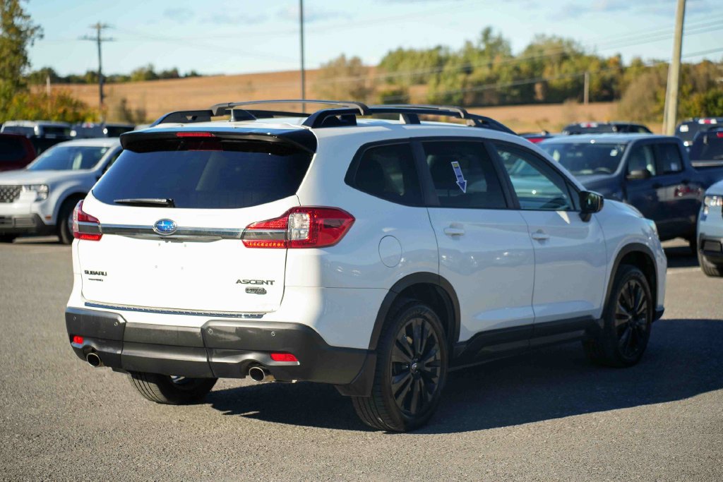 Used 2022 Subaru Ascent Onyx Edition AWD/4WD image 5
