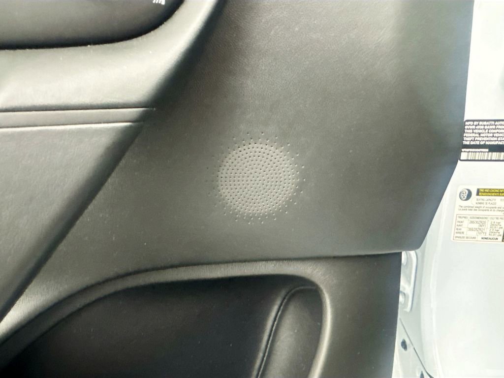 Used 2019 Bugatti Chiron image 19