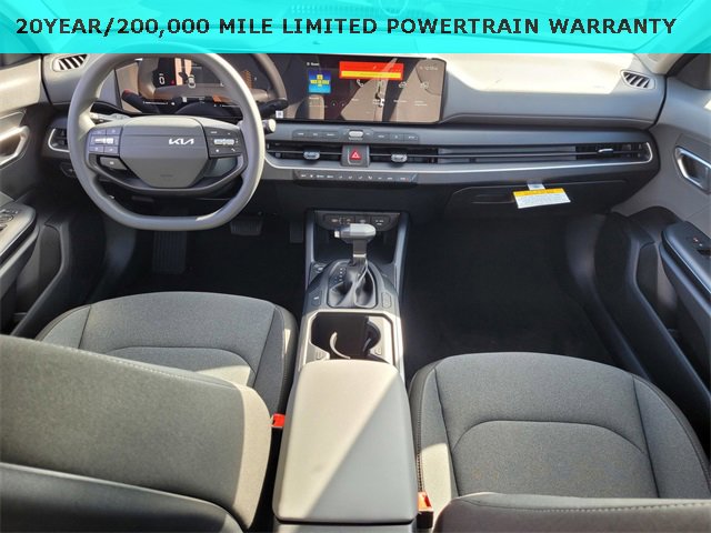 New 2025 Kia K4 LXS image 7