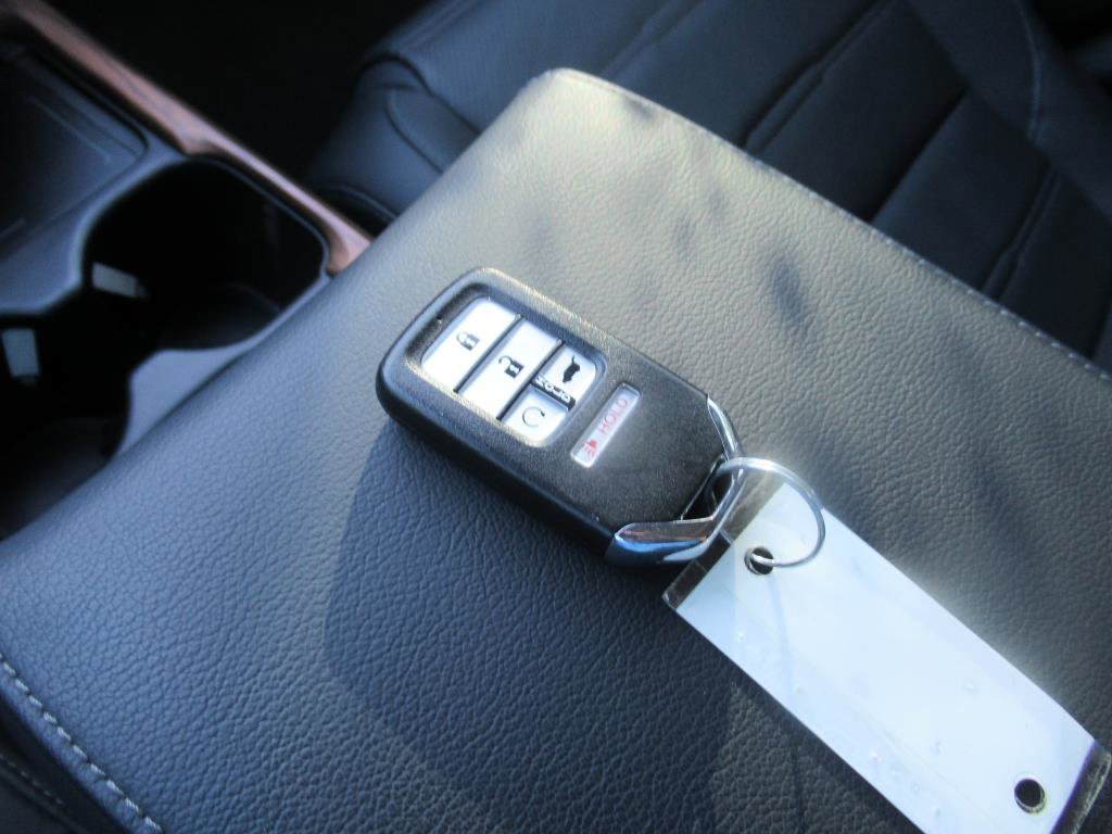 Used 2022 Honda CR-V Touring image 34