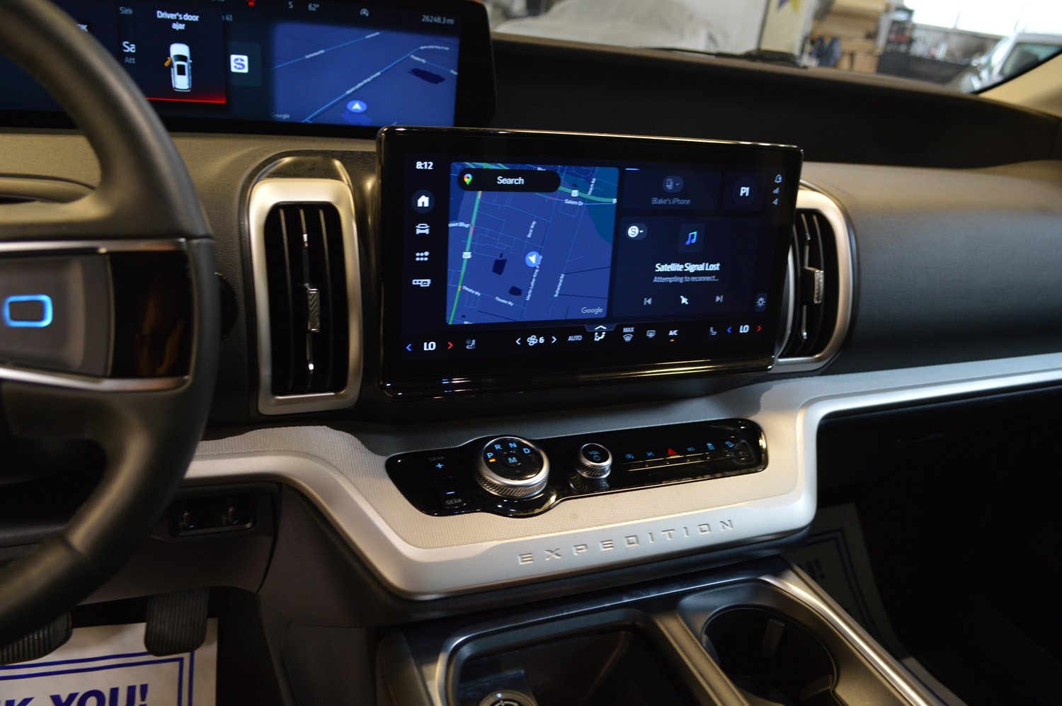 Used 2025 Ford Expedition Active image 19