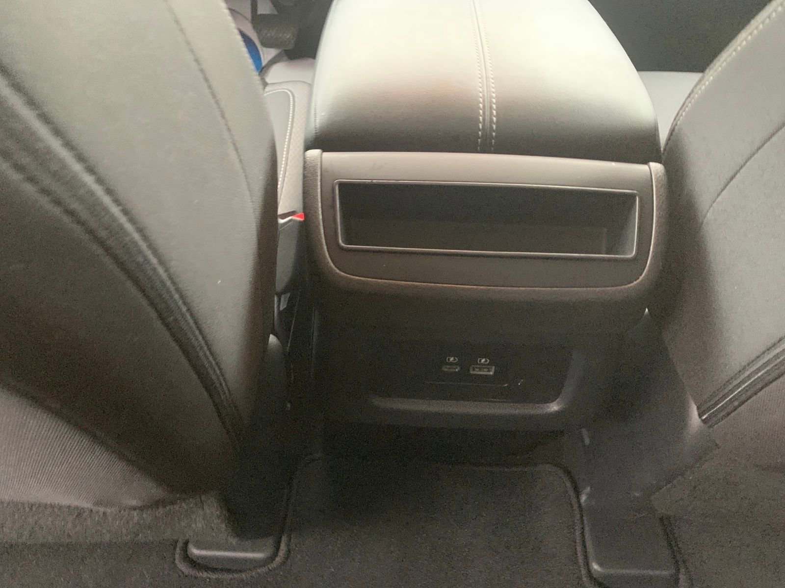 Used 2025 Nissan Pathfinder S image 24