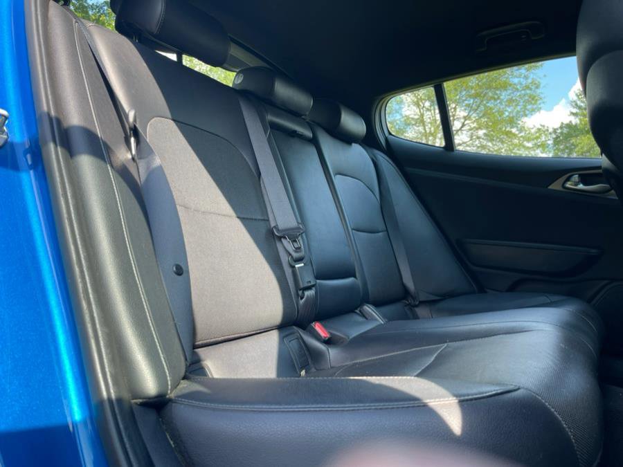 Used 2018 Kia Stinger GT image 11