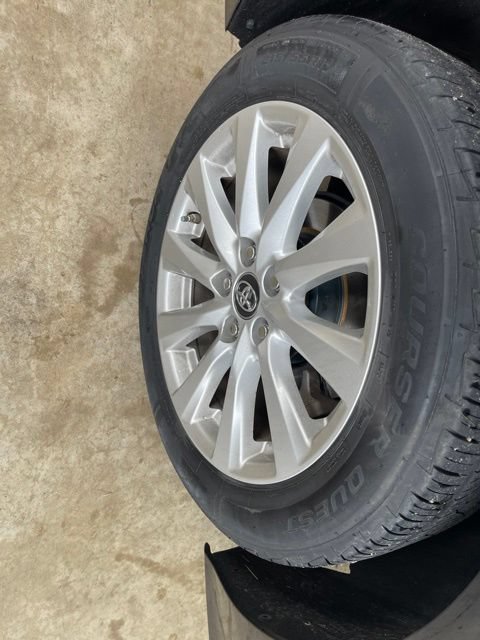 Used 2019 Toyota Camry LE FWD image 18