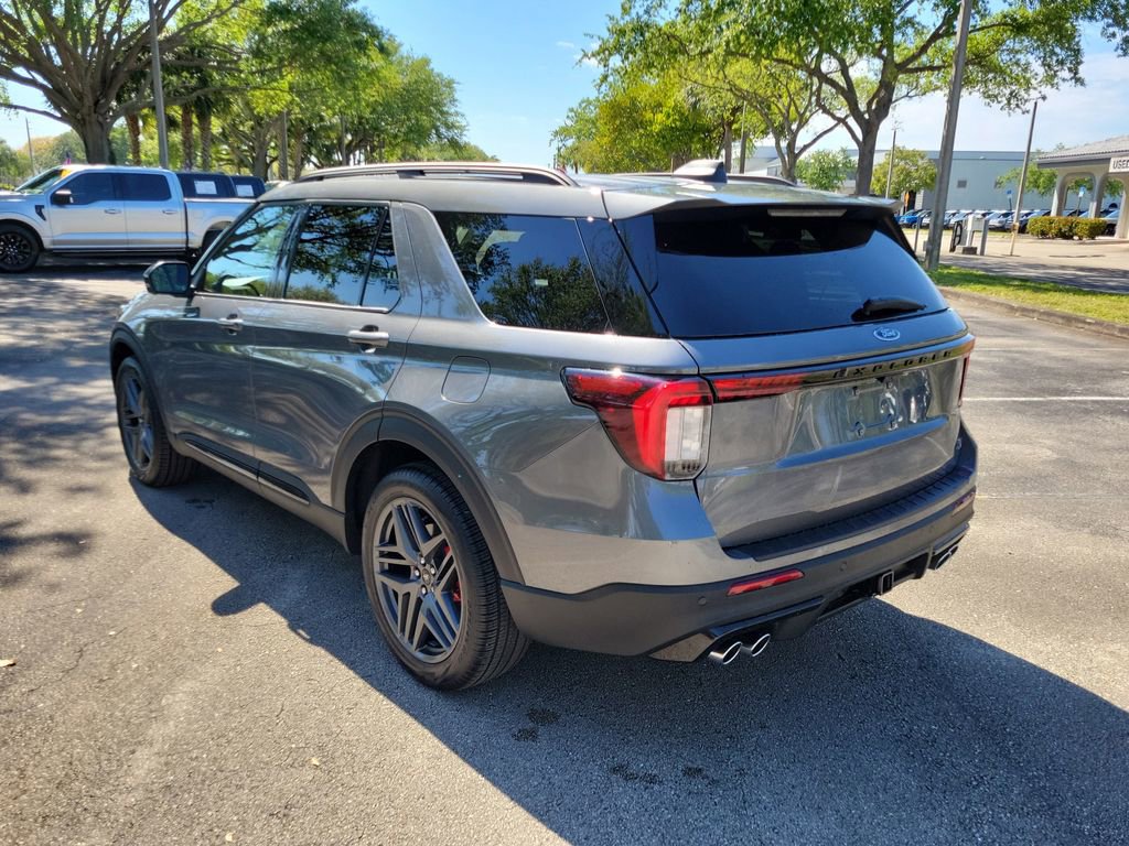 Used 2026 Ford Explorer ST w/ Sun And Sound Package RWD image 7