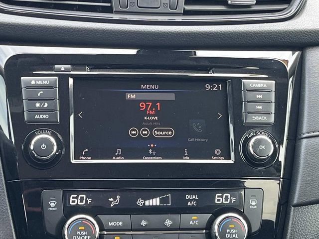 Used 2019 Nissan Rogue SV FWD image 16