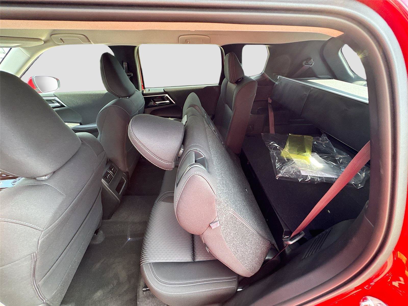 New 2026 Mitsubishi Outlander ES FWD image 20