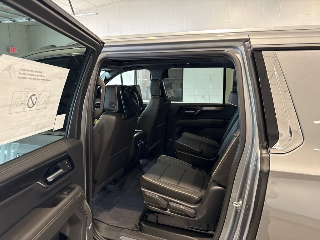 New 2026 GMC Yukon XL Elevation w/ Elevation Premium Package AWD/4WD image 20