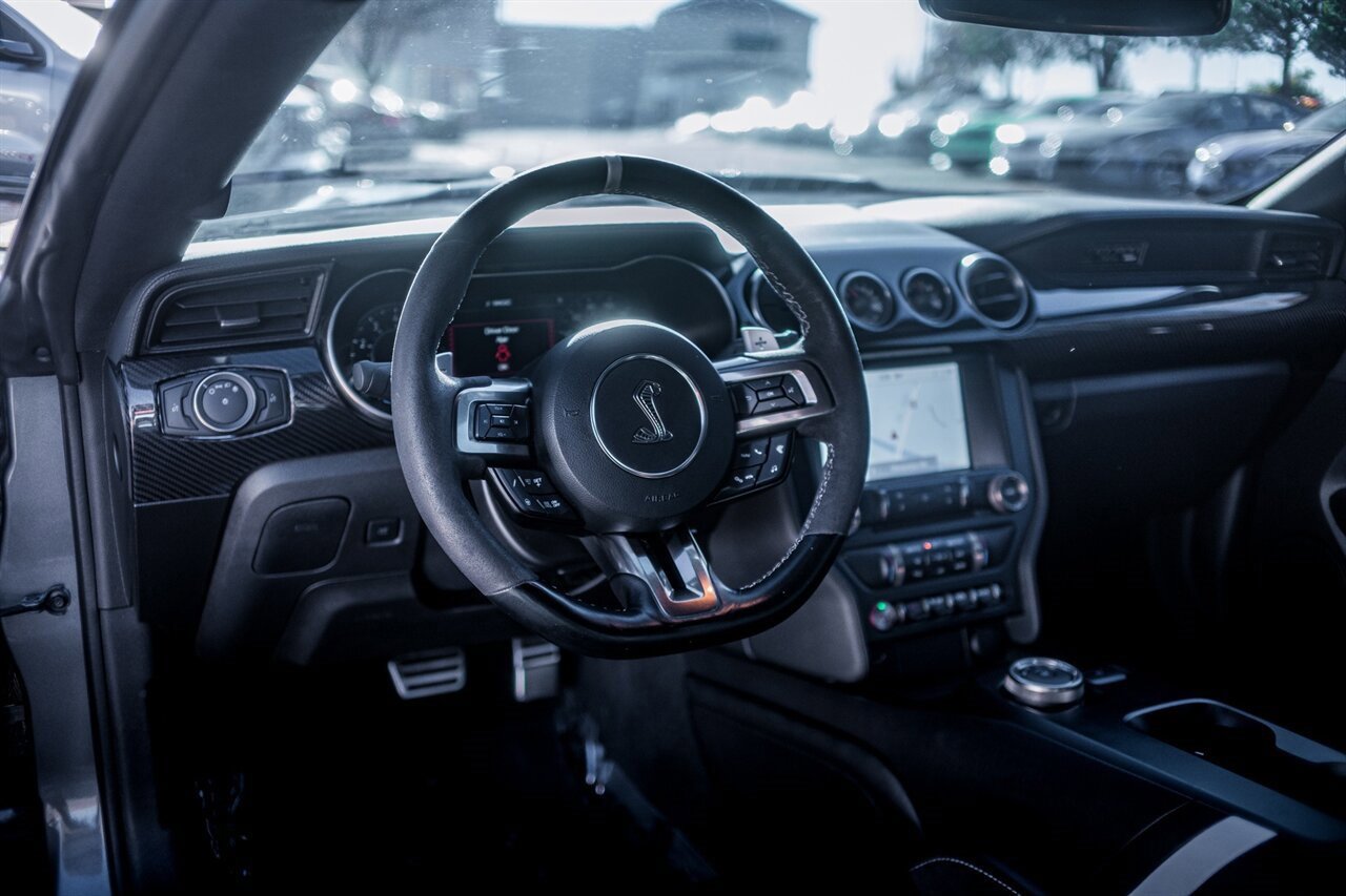 Used 2022 Ford Mustang Shelby GT500 w/ Carbon Fiber Track Pack image 11