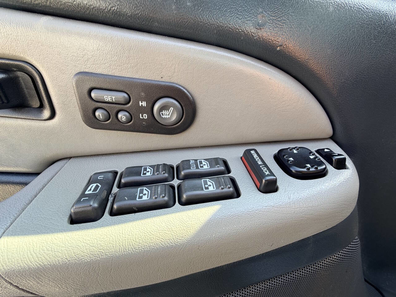Used 2002 Chevrolet Tahoe LT AWD/4WD image 58