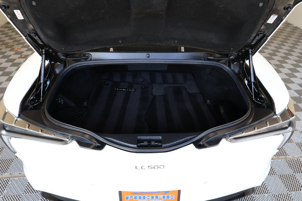 Used 2018 Lexus LC 500 Coupe w/ Performance Package RWD image 16
