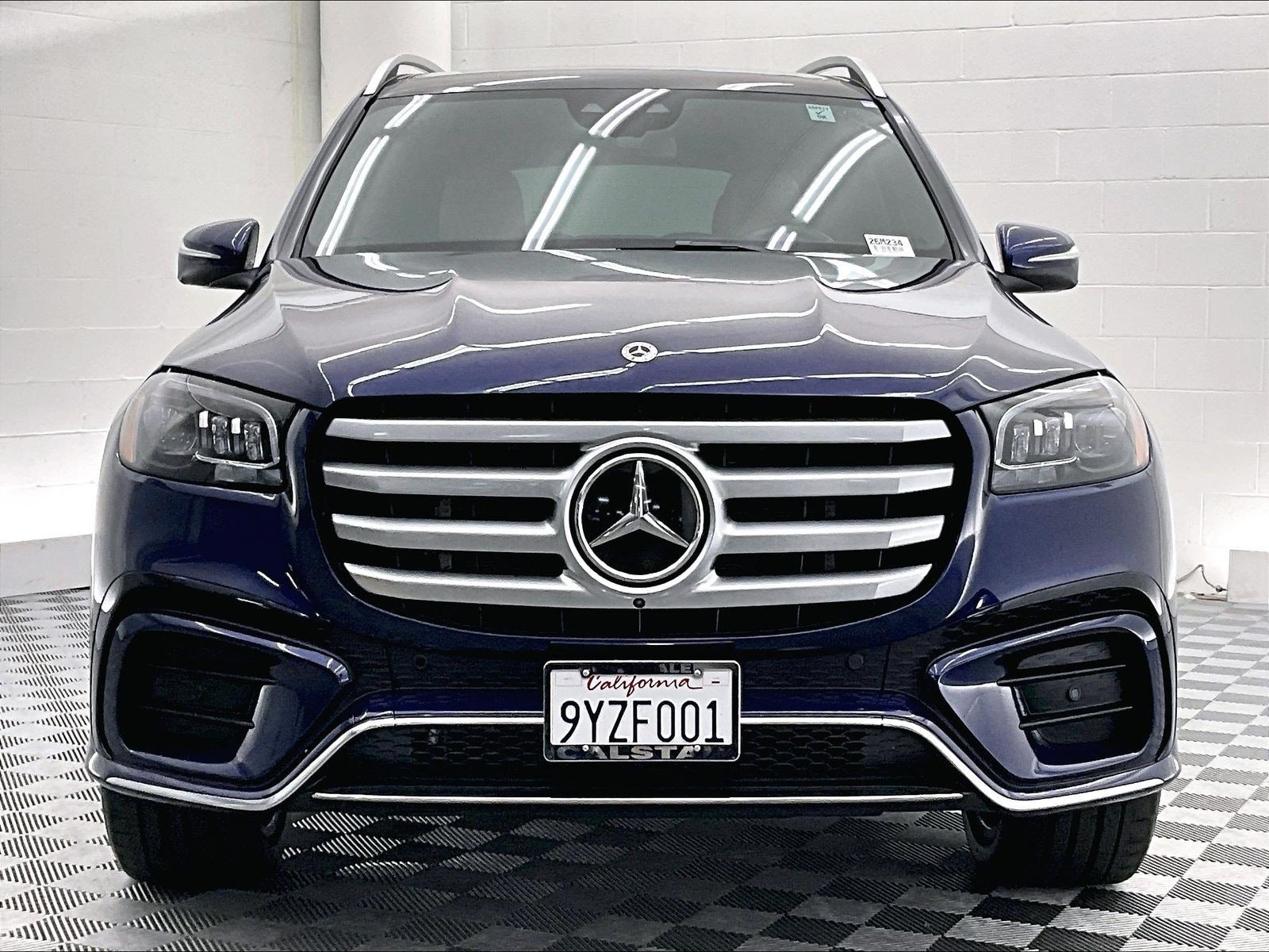Used 2026 Mercedes-Benz GLS 450 4MATIC image 2