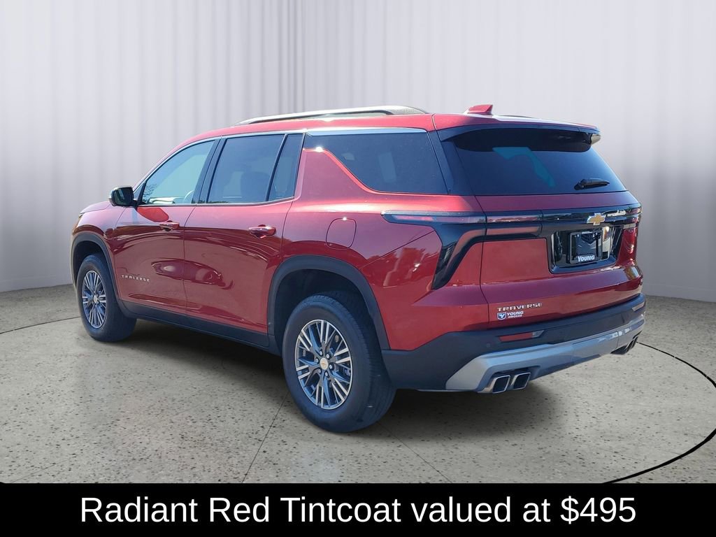 Used 2024 Chevrolet Traverse LT w/ LPO, Floor Liner Package FWD image 5