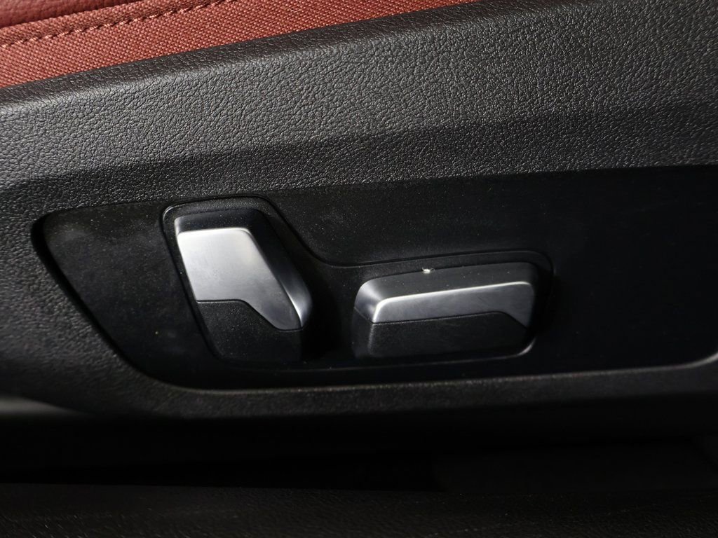 Used 2023 BMW 440i xDrive Convertible w/ Premium Package image 35