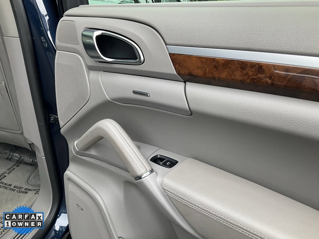 Used 2013 Porsche Cayenne image 56