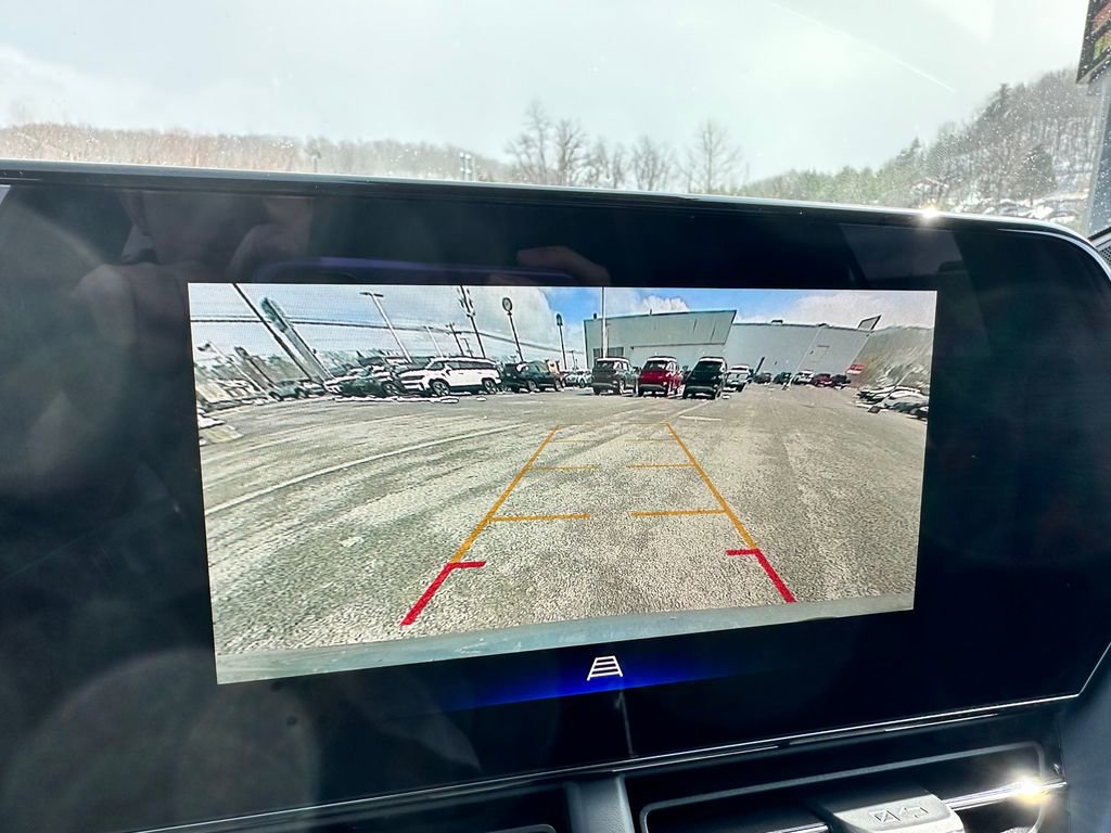 Used 2025 Chevrolet Trax RS w/ Sunroof Package image 14