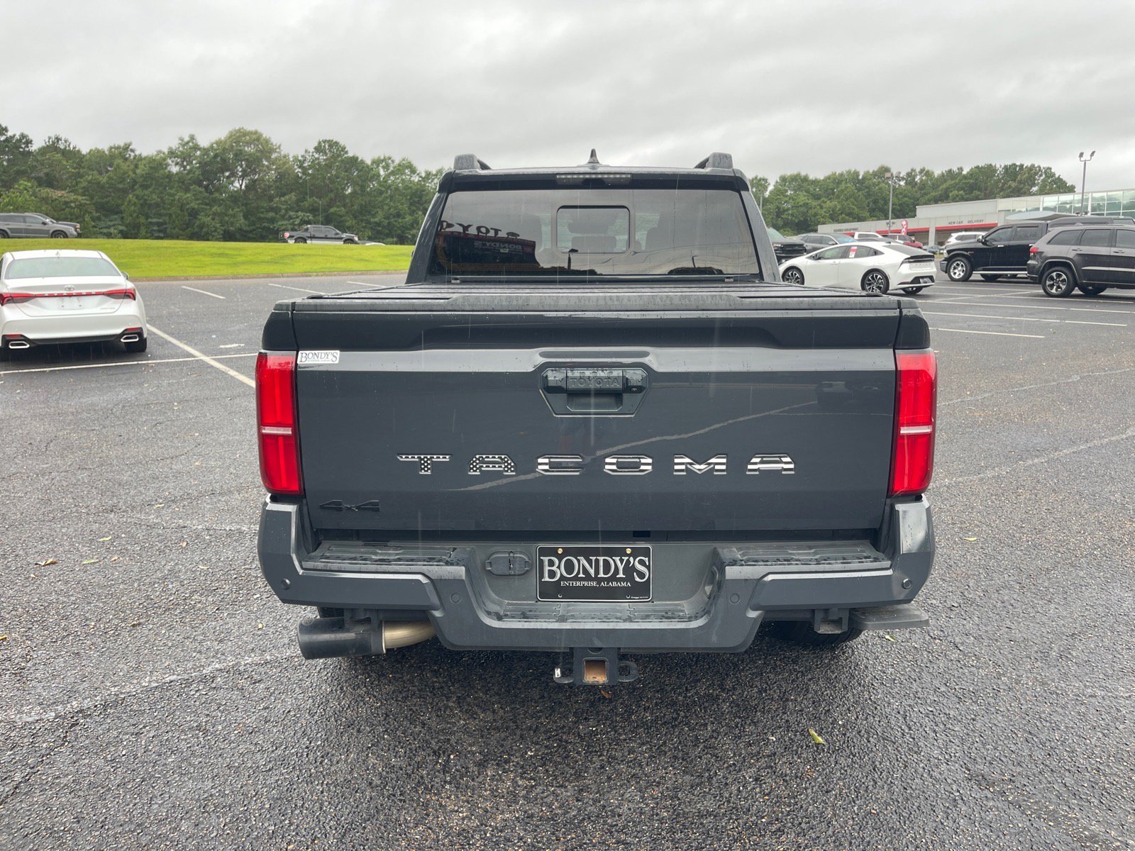 Used 2024 Toyota Tacoma TRD Sport w/ TRD Sport Upgrade Package AWD/4WD image 15