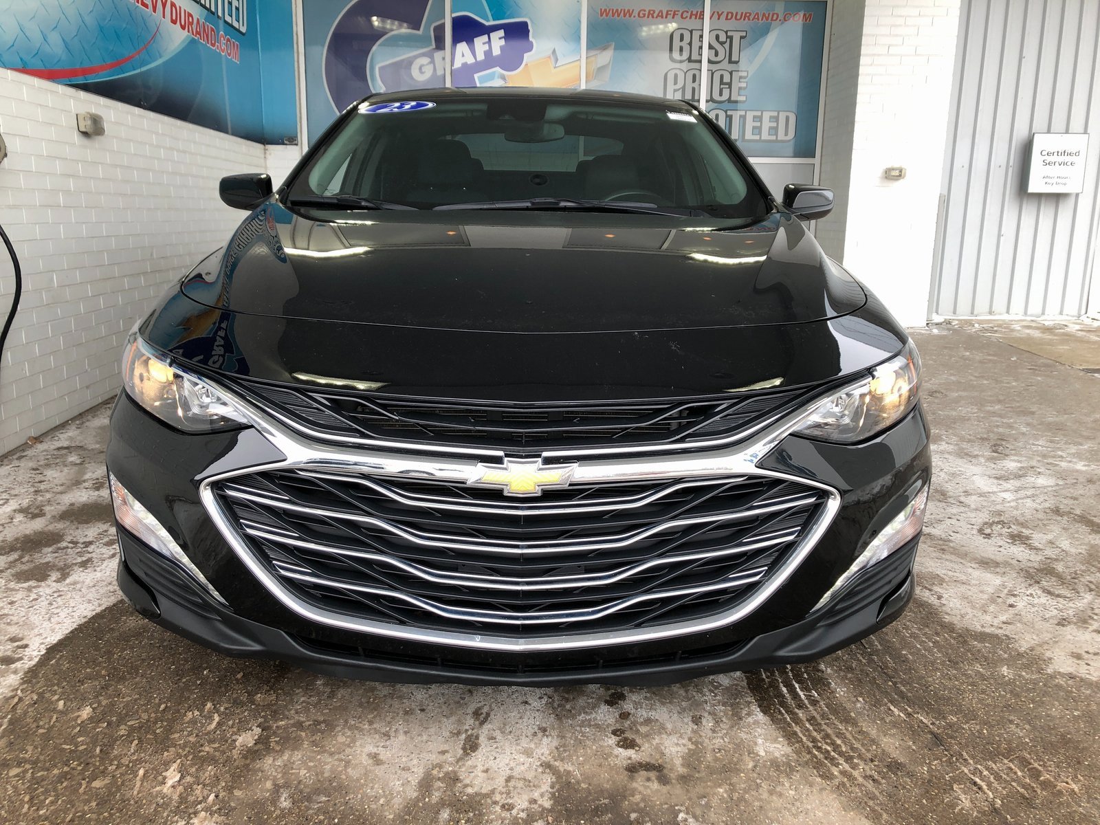Used 2023 Chevrolet Malibu LT image 2