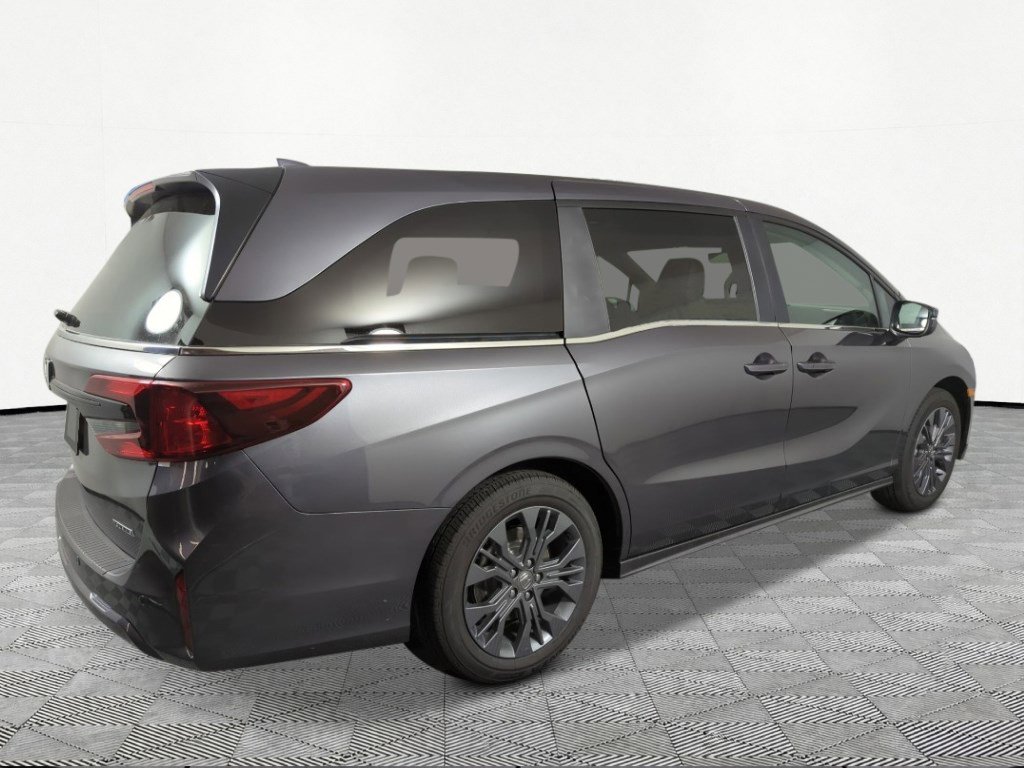 New 2026 Honda Odyssey Touring image 7