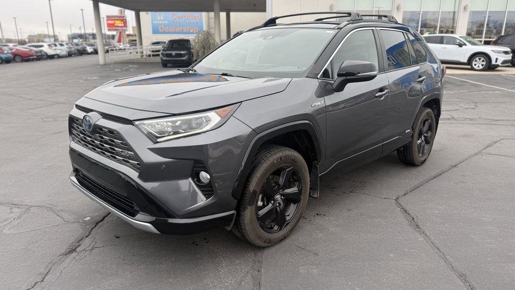 Used 2021 Toyota RAV4 XSE image 3