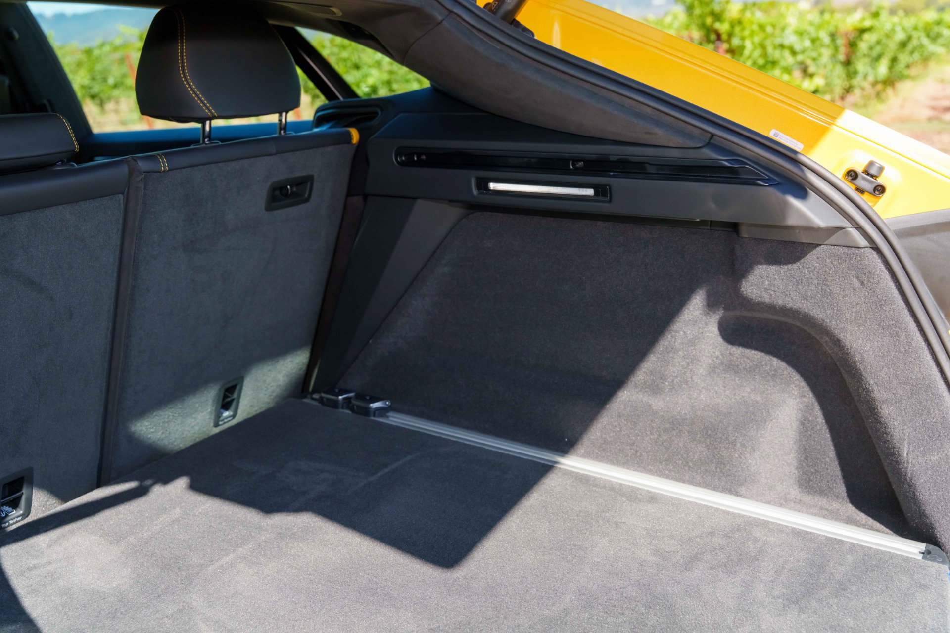 Used 2025 Lamborghini Urus SE image 67