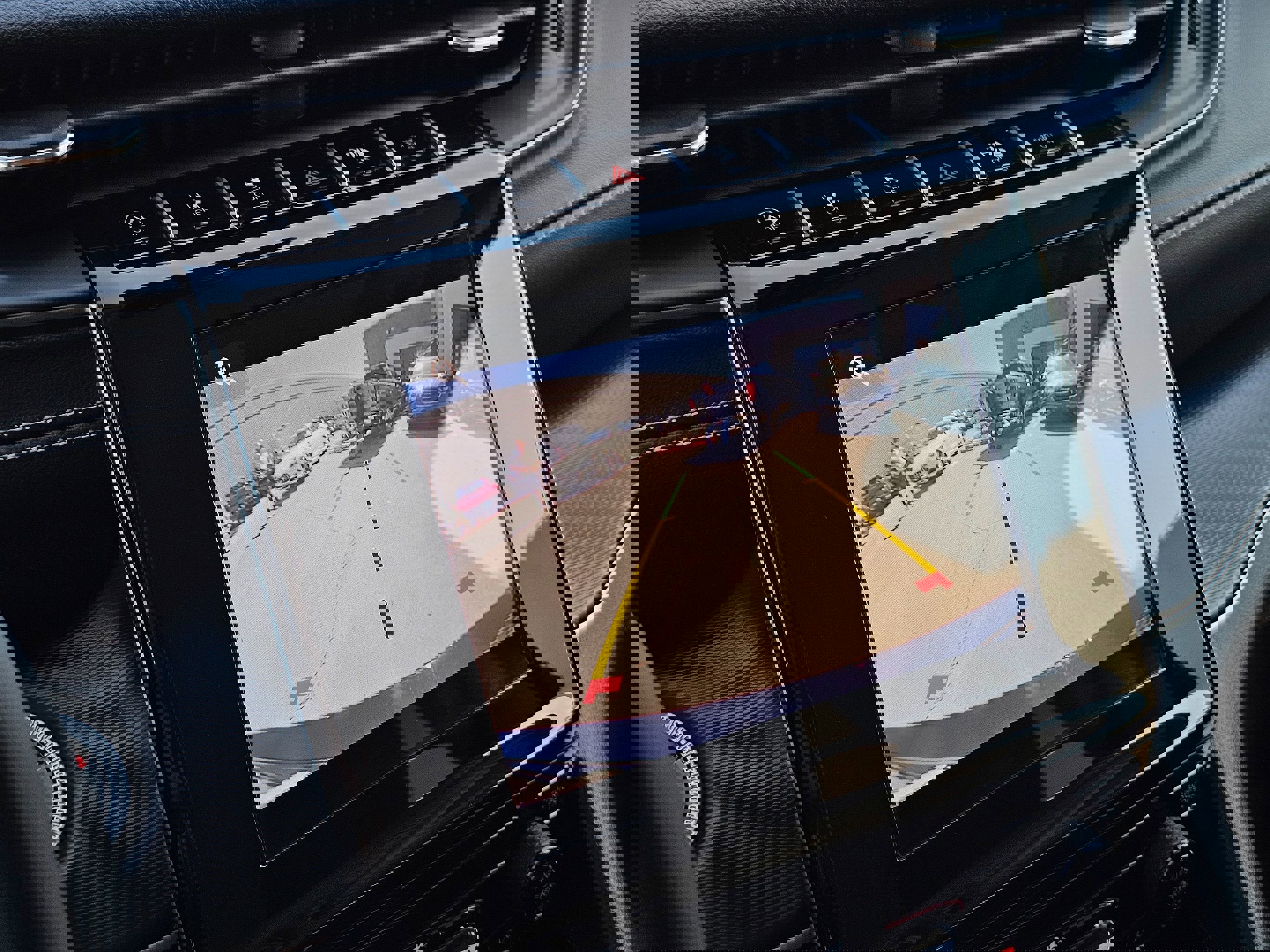 Used 2024 Jeep Grand Cherokee Laredo image 34