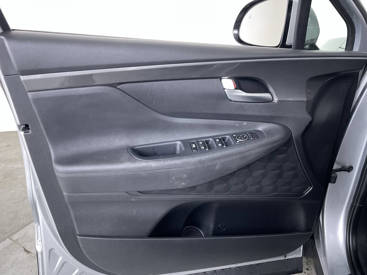 Used 2023 Hyundai Santa Fe SEL AWD/4WD image 10